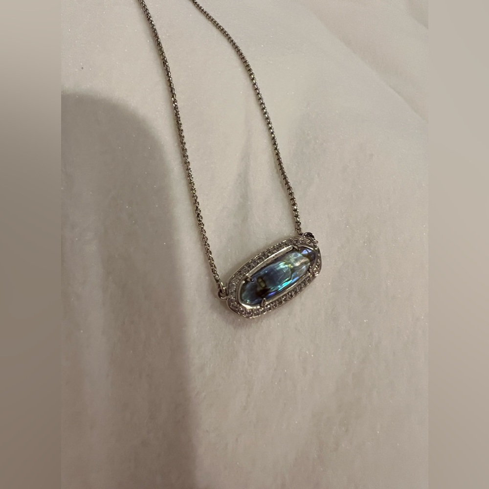 Kendra Scott Necklace